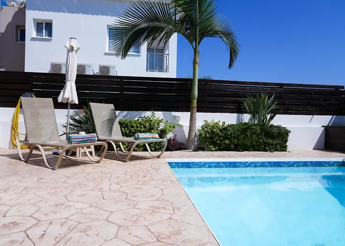 Narcissos Doria Villa *