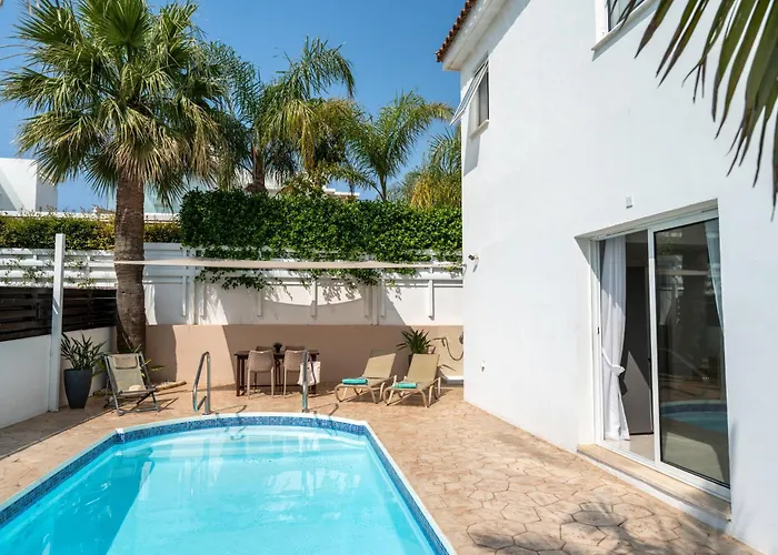 Narcissos Doria Villa Protaras